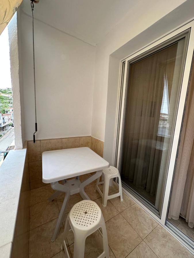 B&S Saranda Apartment Extérieur photo